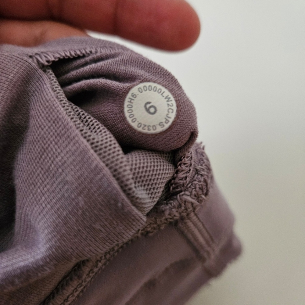 LULULEMON Energy High-Neck Longline Tough Bra Lilac women's size 6 - Picture 5 of 5